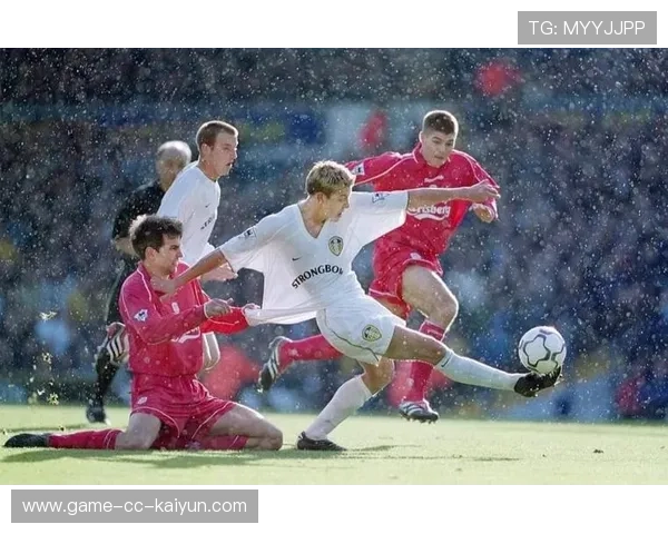 纽卡斯尔阿兰胸口停球后射门进网赢得掌声的瞬间：从场上到心灵的品牌叙事