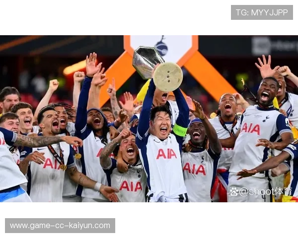 热刺反击线路明确，孙兴慜切入禁区后的搓射稍偏